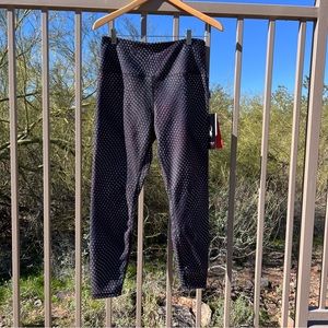 ⬇️SPYDER NWT Active Women’s Leggings Size L Blackish/Dark Navy Blue, Red, White